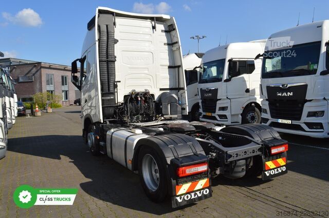 Trattore stradale standard VOLVO FH 500 Globetrotter XL Varios