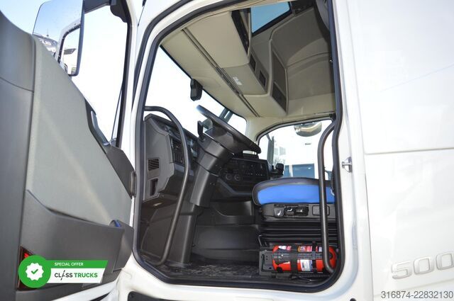 Trattore stradale standard VOLVO FH 500 Globetrotter XL Varios