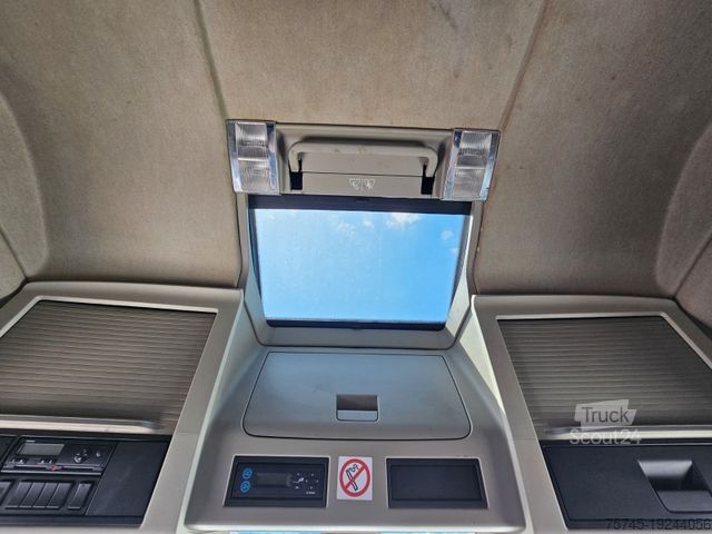 Standart çekici ünitesi VOLVO FH 500 * STANDKLIMA * TEMP * 2X TANK  * MOTORBR.