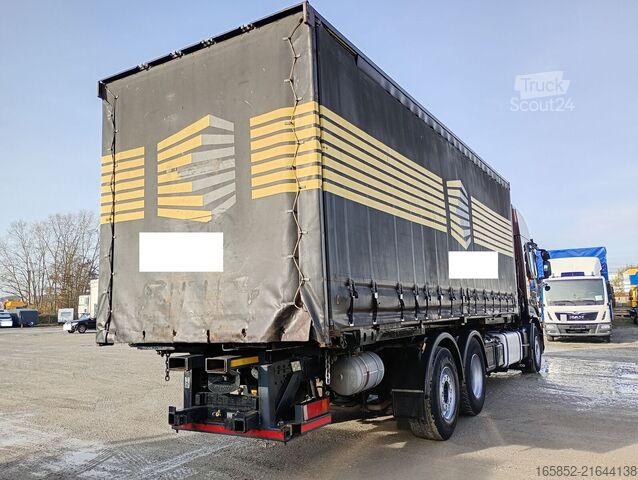 Schiebeplane IVECO AS260S42Y/FS mit Kran BDF