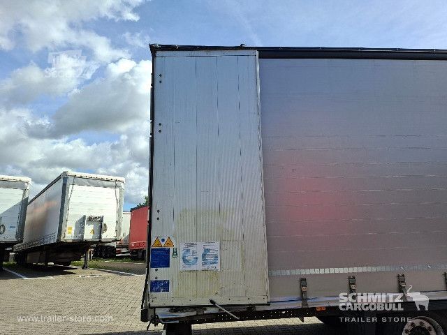 Відкритий напівпричіп з тентом Schmitz Cargobull Curtainsider Mega Getränke