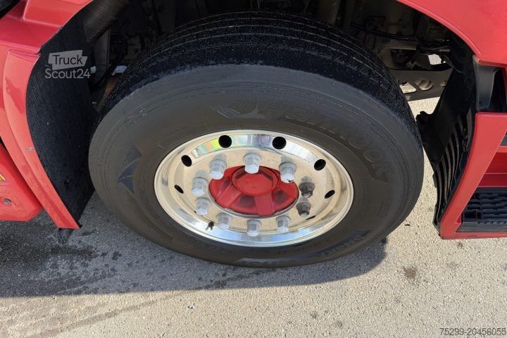 Kuorma-auto umpikorilla Renault T460 Koffer / HB / Swiss-Vehicle