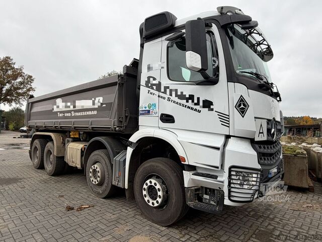 Camião basculante Mercedes-Benz AROCS 3248 8x4 EURO6 WYWROTKA TRÓJSTRONNA Z BOR...
