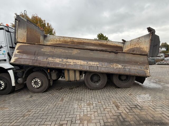 Camião basculante Mercedes-Benz AROCS 3248 8x4 EURO6 WYWROTKA TRÓJSTRONNA Z BOR...