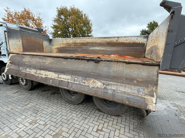 Camião basculante Mercedes-Benz AROCS 3248 8x4 EURO6 WYWROTKA TRÓJSTRONNA Z BOR...