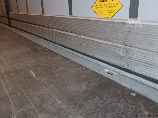 Otvorena poluprikolica sa ceradom Schmitz SCS 24 Liftachse P-Kasten Getränkezertifikat