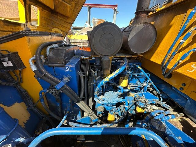 Compactor pe roți Caterpillar PS 300 B