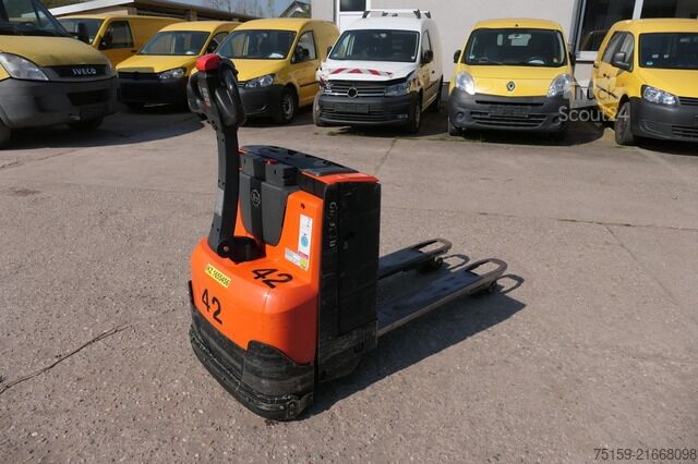 Ręczny wózek paletowy bt LWE 160