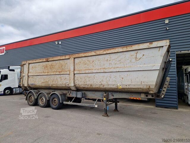 Semi-remorque basculante Schmitz Cargobull BENNE A FERRAILLE 52m3