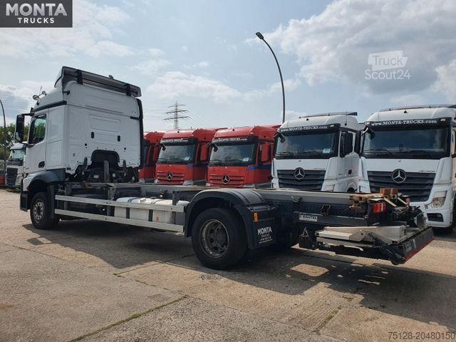 Autocamion cu caroserie interschimbabilă MERCEDES-BENZ Actros 1845, Retarder, BDF, LBW, AHK, TÜV 1.Hand