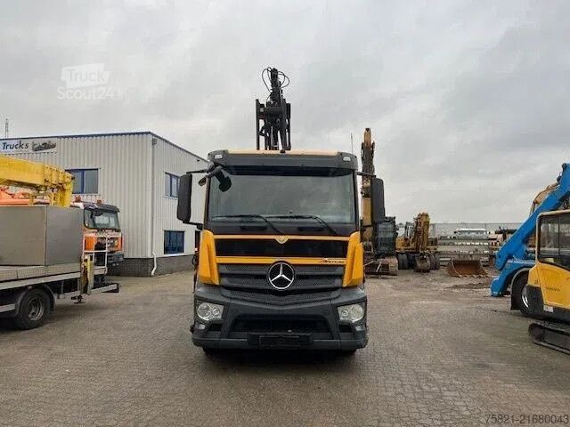 Camion cu macara Mercedes-Benz Antos 2540 + Hiab 133 K Pro Hipro
