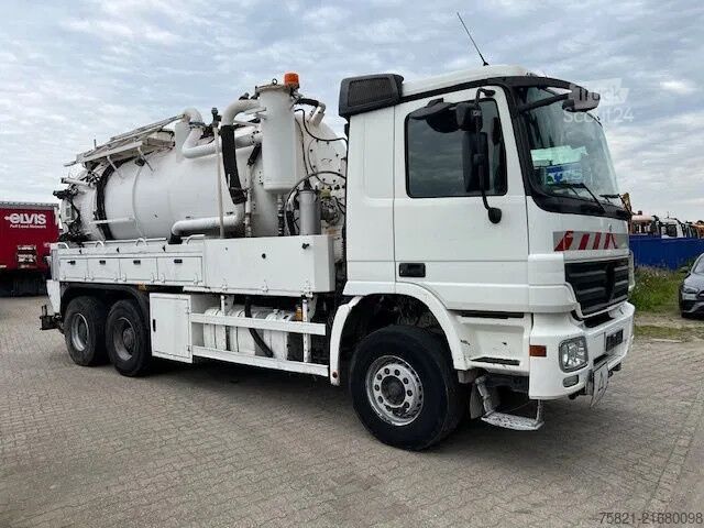 Vehicul de aspirație Mercedes-Benz Actros 2641 (Vacuumtruck)