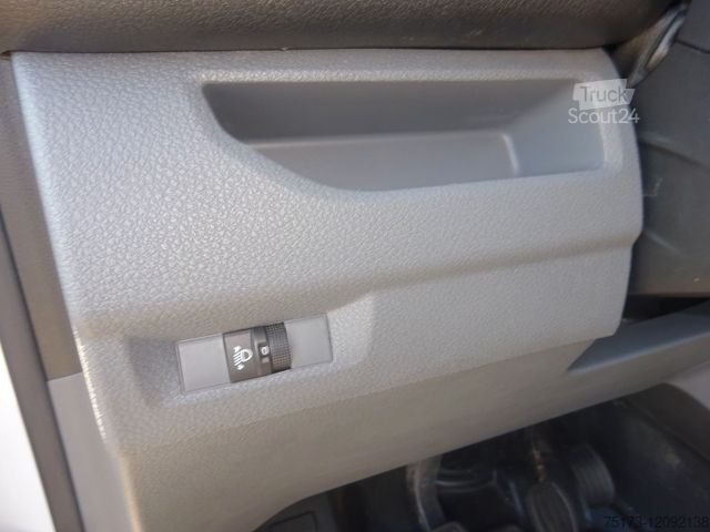 Umpikorja-auto OPEL Vivaro Kasten 120PS Edition M Klima Tempomat AHK