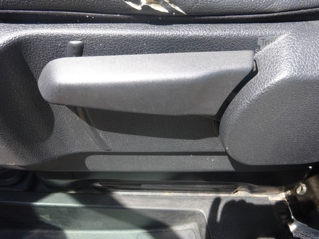Umpikorja-auto OPEL Vivaro Kasten 120PS Edition M Klima Tempomat AHK