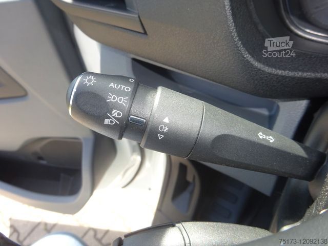 Umpikorja-auto OPEL Vivaro Kasten 120PS Edition M Klima Tempomat AHK