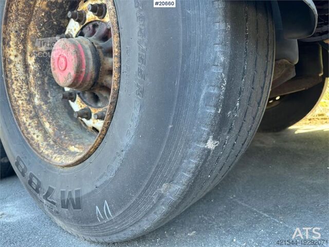 Lagaminas Ekeri Skapsemi w/ full side opening and Carrier aggregat