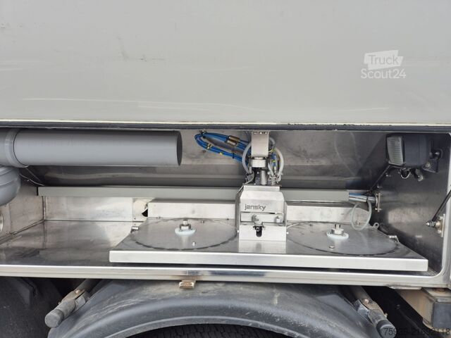 Cisterni tovornjak Scania G440 6x2  ISOLIERT - 3 Kammern - 16.000 L