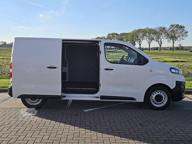 Универсал с высокой крышей OPEL VIVARO 1.5 L2 Navi NAP Euro6 Airco Trekhaak 3-Z...