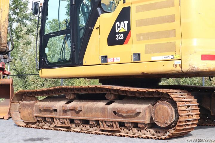 Vikšrinis ekskavatorius Caterpillar 323 07A | ROTOTILT | QUICK COUPLER | BUCKET