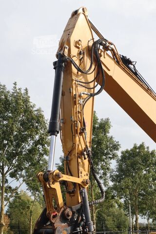 Vikšrinis ekskavatorius Caterpillar 323 07A | ROTOTILT | QUICK COUPLER | BUCKET