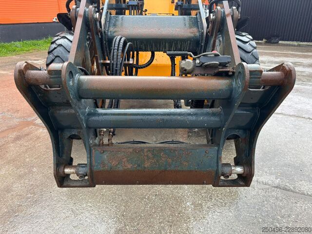 Ratinis krautuvas Hyundai HL 930 A TM AC / CENTRAL LUBRICATION
