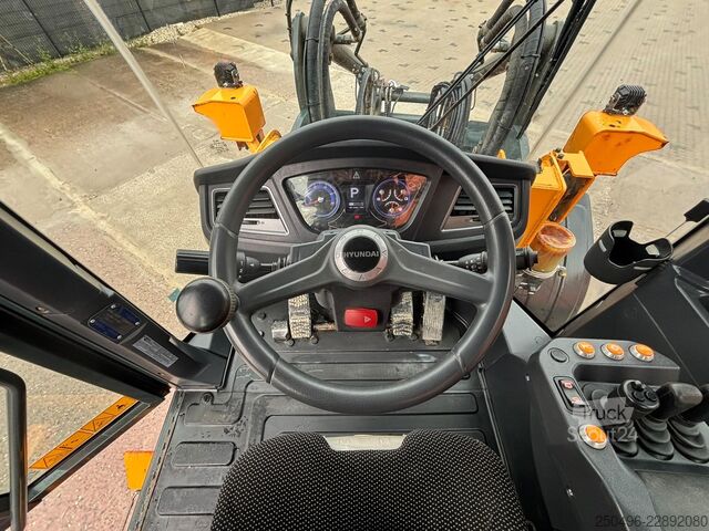 Ratinis krautuvas Hyundai HL 930 A TM AC / CENTRAL LUBRICATION