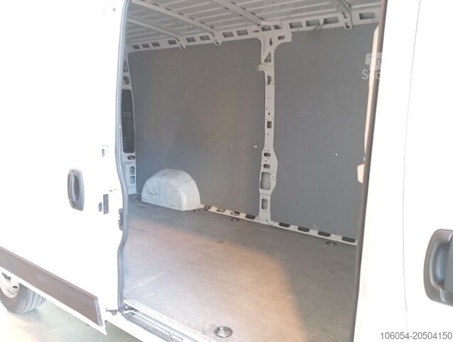 Furgone Lungo FIAT Ducato L