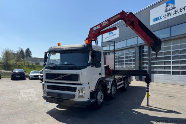 Jeřáb na nákladním automobilu VOLVO FM-400 8x2 HMF2820-6