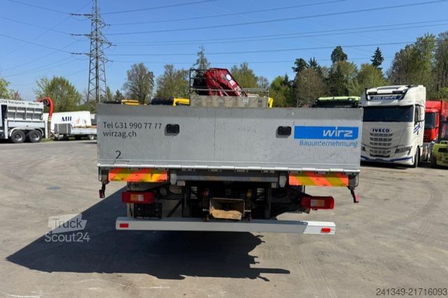 Jeřáb na nákladním automobilu VOLVO FM-400 8x2 HMF2820-6