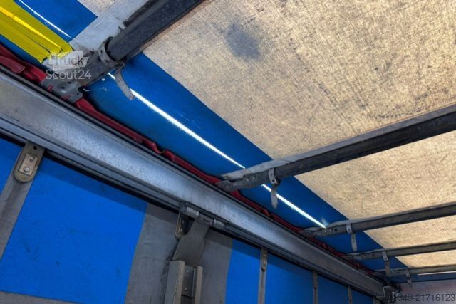 Furgone centinato IVECO Daily 35C17 4x2