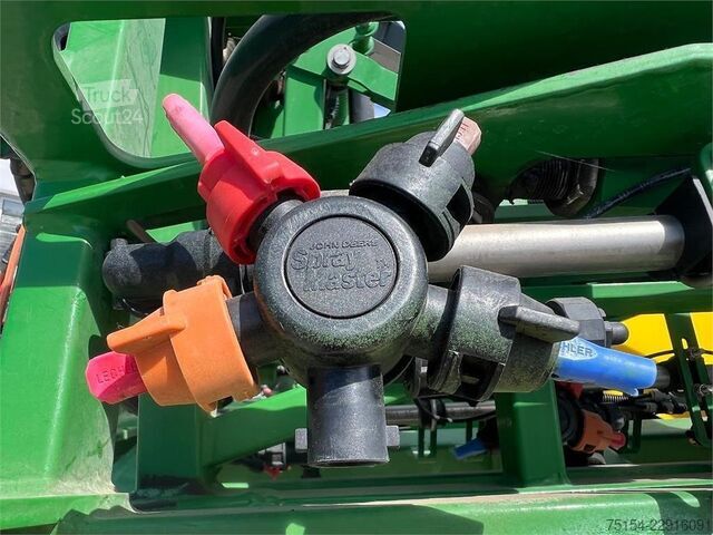 Szántóföldi permetezőgép John Deere M740i 27/18m Gestänge