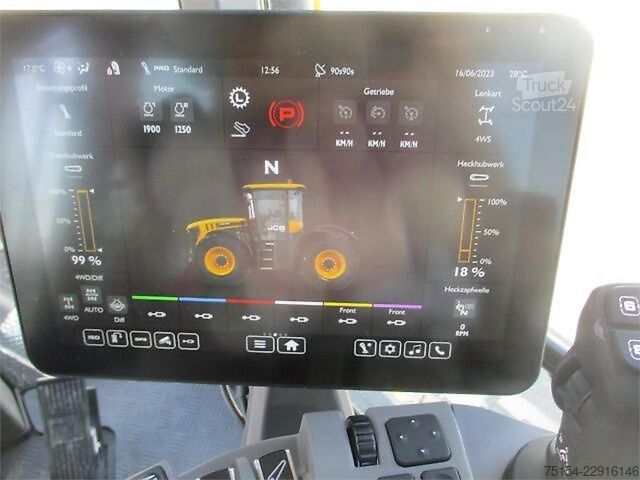 Traktor JCB 4220 iCon