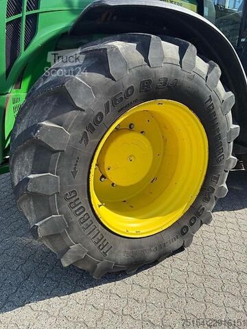  John Deere 8370R