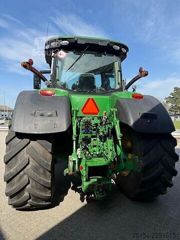  John Deere 8370R