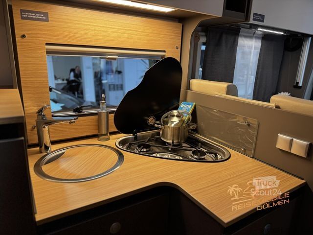 Camping-car semi-intégré LMC Tourer Lift H 660 G GFK RFK LED AGM Ladebooster