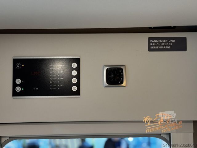 Félintegrált lakóautó LMC Tourer Lift H 660 G GFK RFK LED AGM Ladebooster
