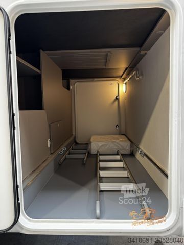 Half-integraal camper LMC Tourer Lift H 660 G GFK RFK LED AGM Ladebooster