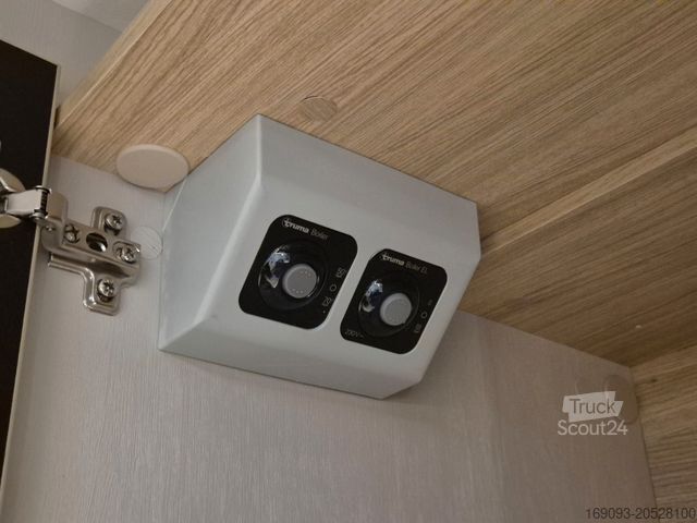 Félintegrált lakóautó CHAUSSON 630 Titanium Line *MJ26*Arctic*Automatik*Solar