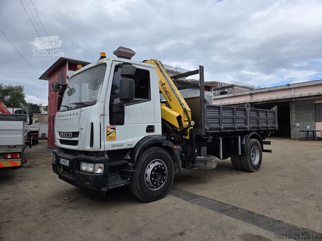 Vilkikas su kranu Iveco EuroCargo 180E25K