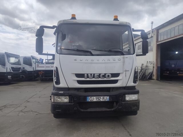 Camion con gru Iveco EuroCargo 180E25K