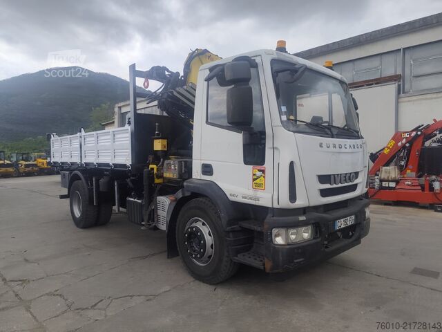 Camion con gru Iveco EuroCargo 180E25K
