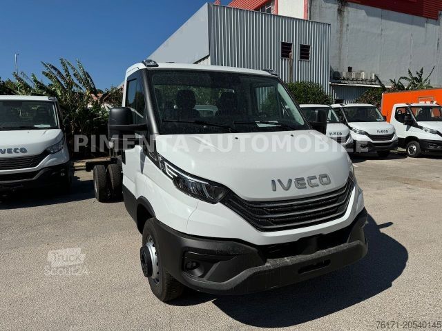 Bestelwagenchassis IVECO Daily 50C18A8P CHASSIS AUT LUFTFE KLIMA LED TEMP