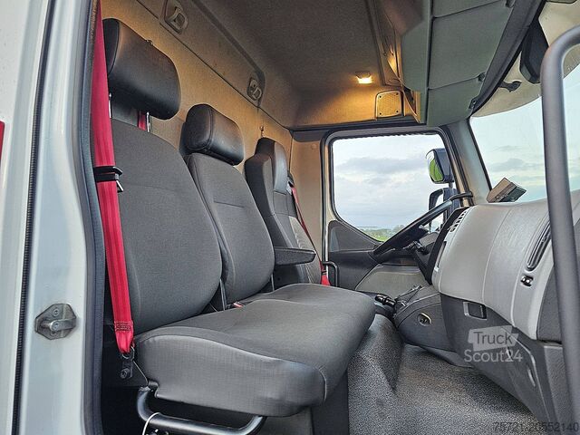 Kovček RENAULT D 220 11.9T LIFT SIDE DOOR