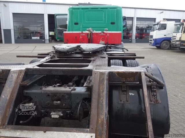 Schwerlast Scania P420 6x4 steelsprings
