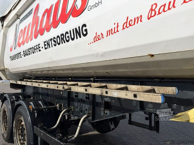Semi-remorque benne SCHMITZ CARGOBULL SKI 19 2-Achs Stahl Kippmulde Cramaro Verdeck