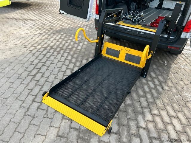 Kleinbus MERCEDES-BENZ Sprinter 311 Mobility 23 LIFT Rollstuhlbus