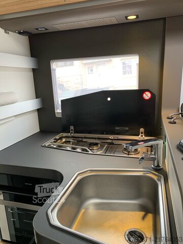 Integrált lakóautó Adria ADRIA Sonic Plus I 700SBC
