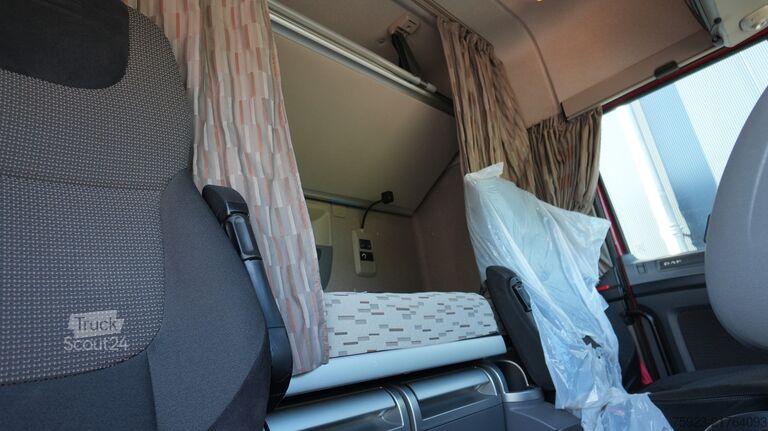 MTS standard DAF XF 440 sc tractor unit