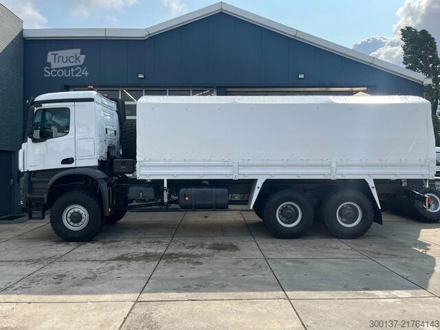 Bâche Mercedes-Benz Arocs 3340 A 6x6 Cargo Truck