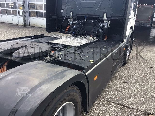 Cap tractor standard Mercedes-Benz eActros 600 LS SoloStar Giga SHZ Standklima